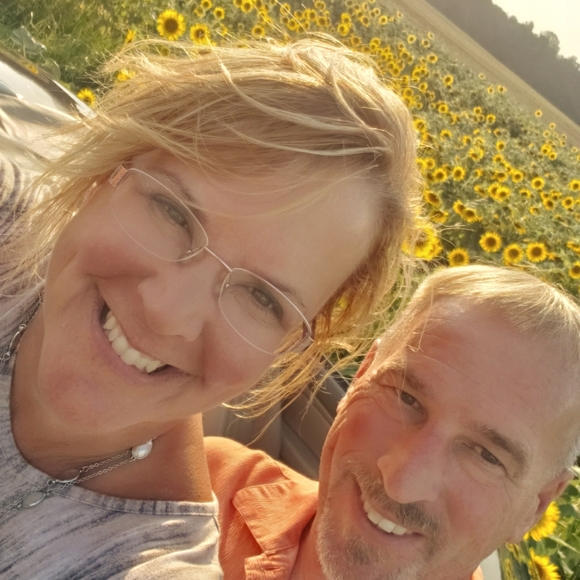 Meet your Posher, Tracey - Picture 1 of 1